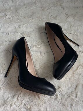 NEW Victoria's Secret Size 7.5 B Black Leather Heels